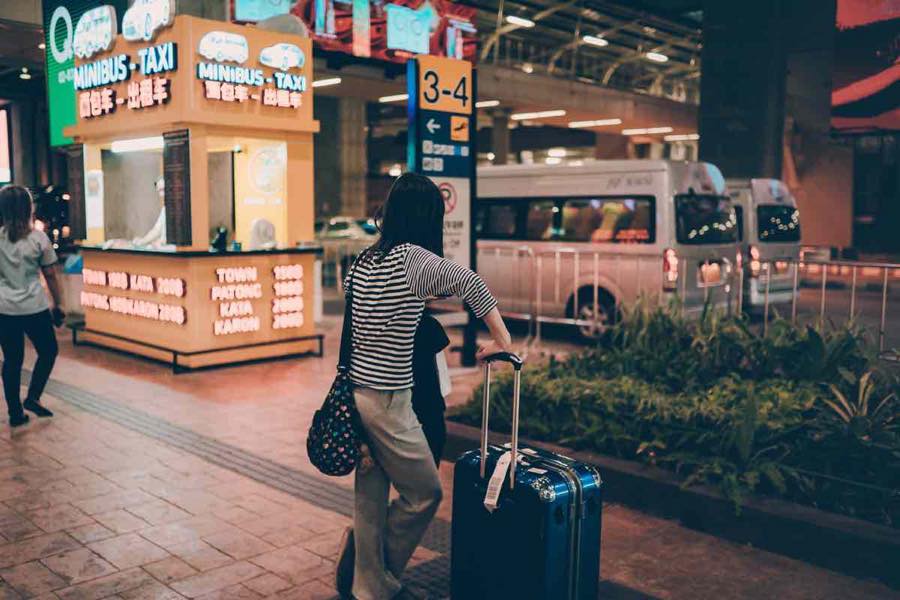 プーケット空港とタクシー